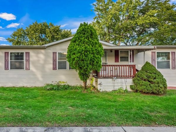 1130 Country Club Road, Elgin, IL 60123