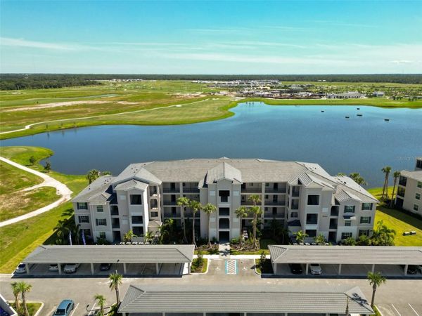 19140 SCALLOP LOOP, Unit 302, LAKEWOOD RANCH, FL 34211