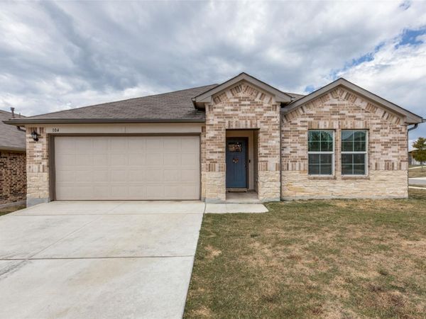 104 Pronghorn CIR, San Marcos, TX 78666
