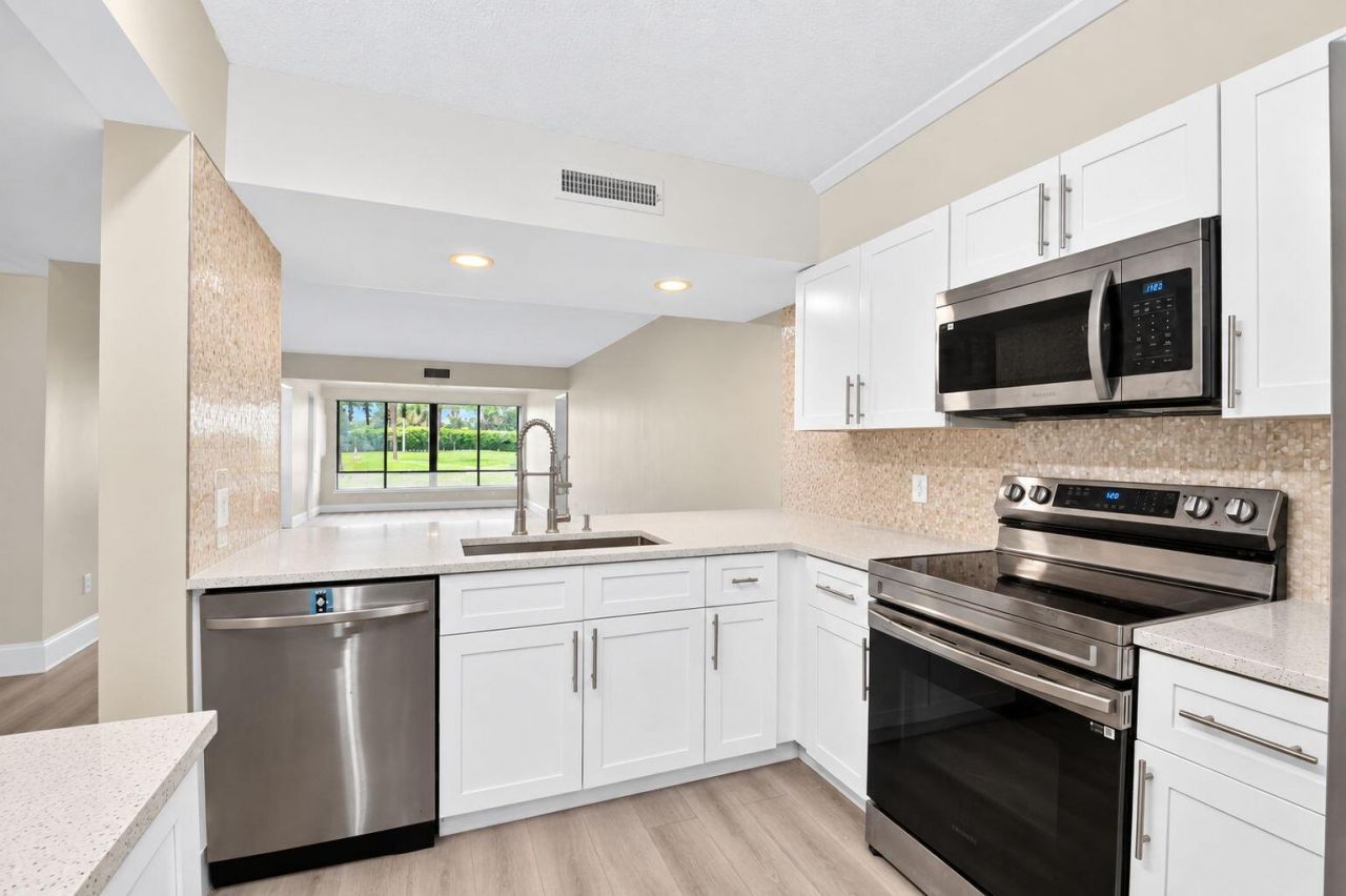 3507 Village Boulevard, Unit 105, West Palm Beach, FL 33409 Photo