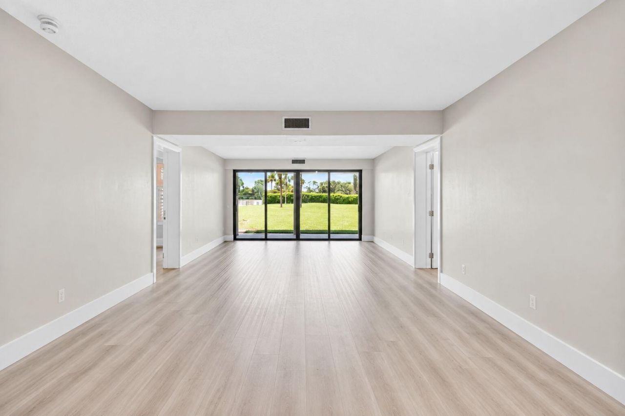 3507 Village Boulevard, Unit 105, West Palm Beach, FL 33409 Photo