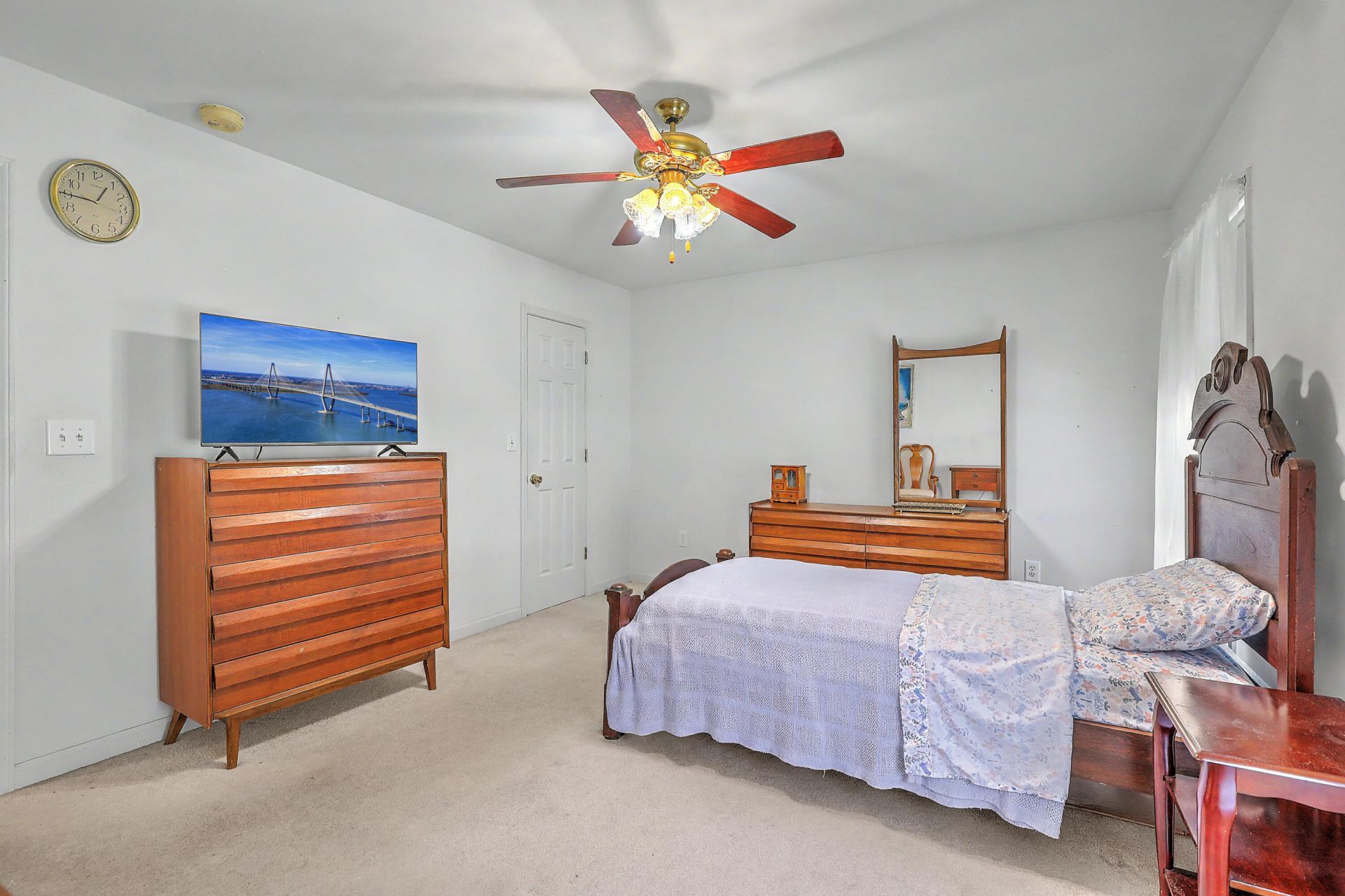 1186 Redbud Court Photo 24
