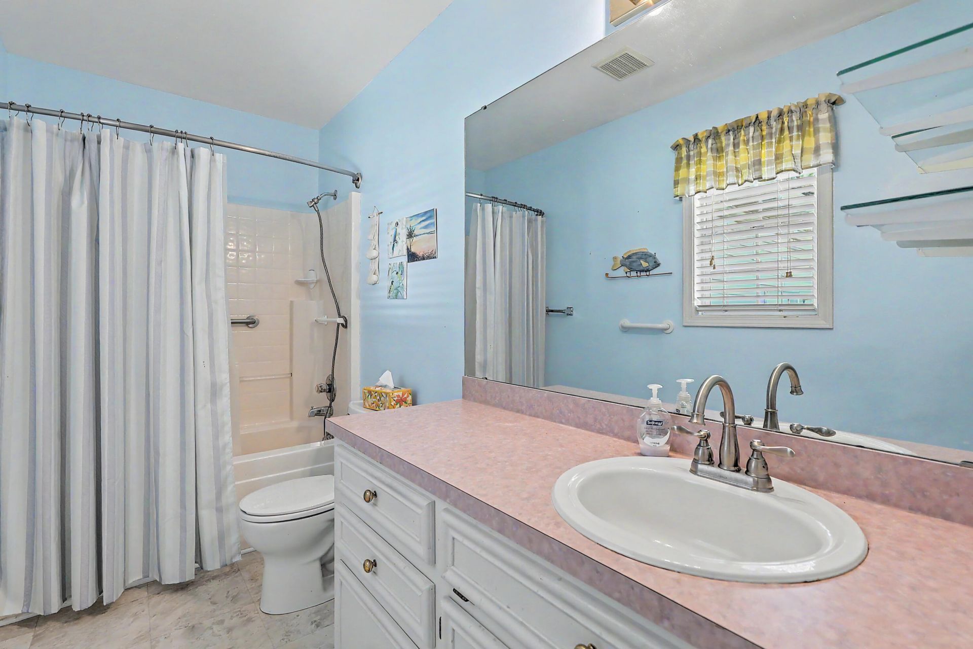 1186 Redbud Court Photo 25