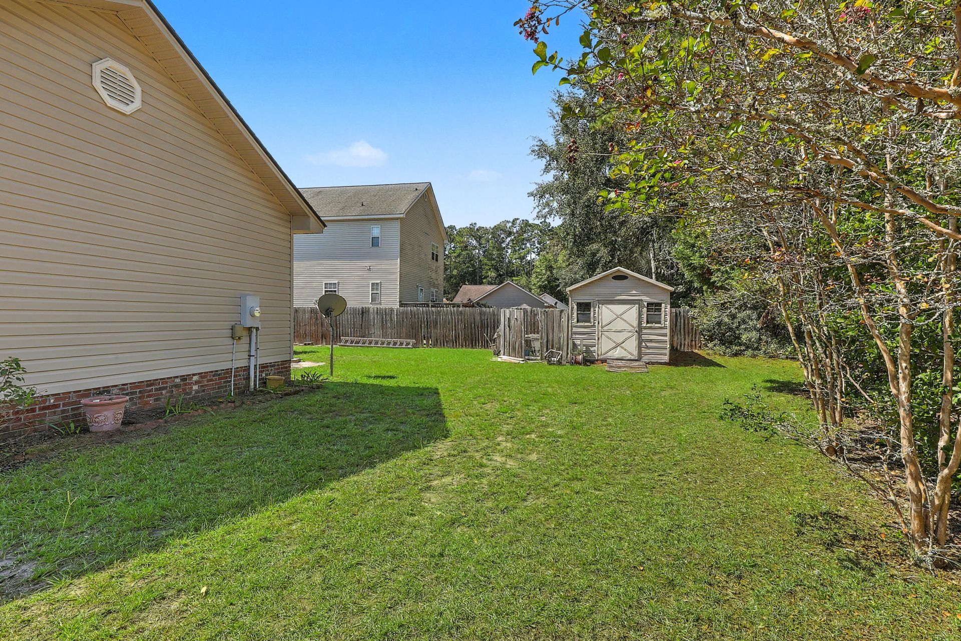 1186 Redbud Court Photo 33