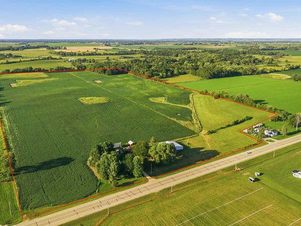 W7274 Hwy 33, Beaver Dam, WI 53916