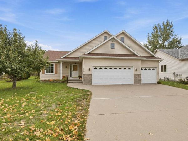 5524 Knollwood Drive, Saint Cloud, MN 56303