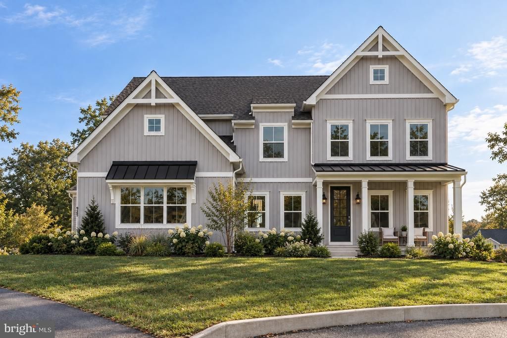925 MARINA COURT, WEST CHESTER, PA 19382