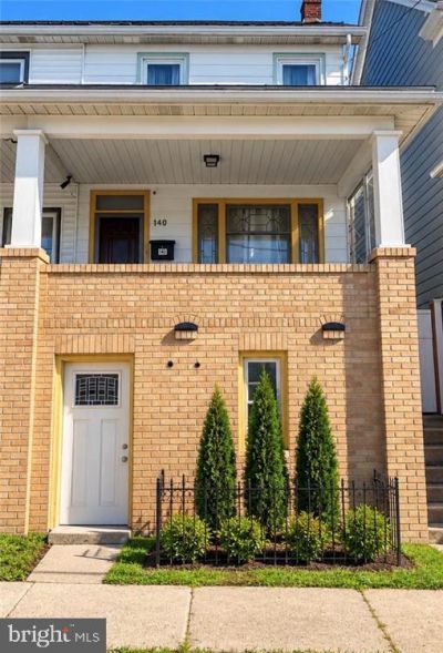 140 W ABBOTT STREET, LANSFORD, PA 18232