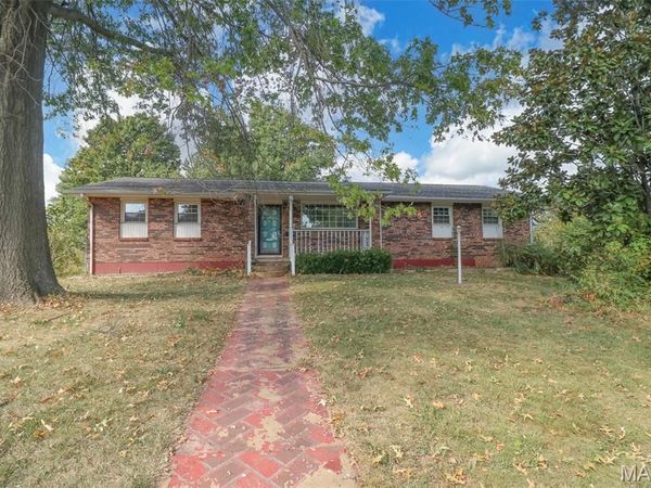 103 S Roosevelt Street , Desloge, MO 63601