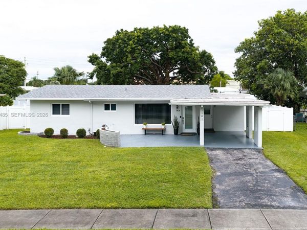 1101 E River Dr, Margate, FL 33063