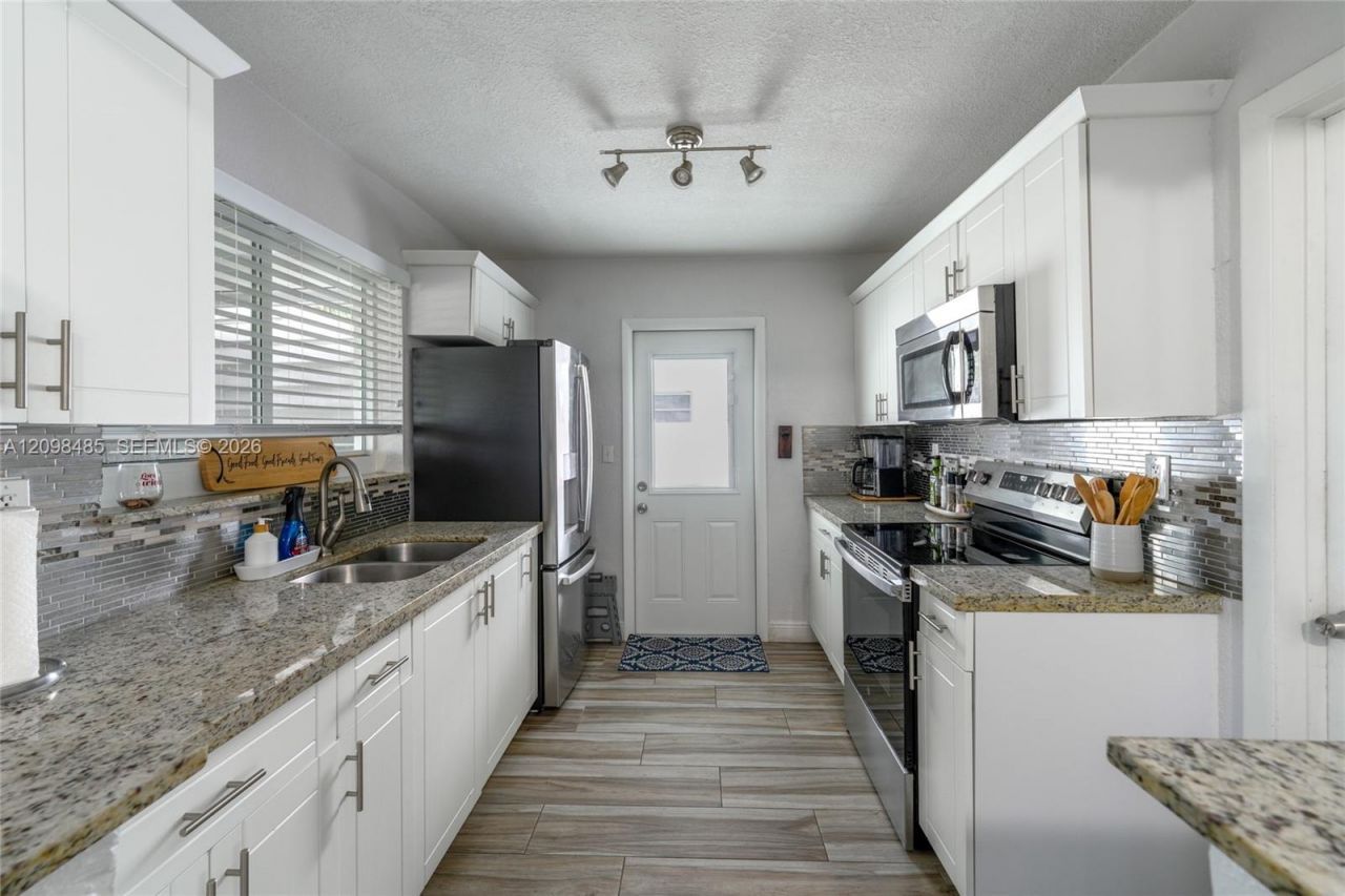 1101 E River Dr, Margate, FL 33063 Photo