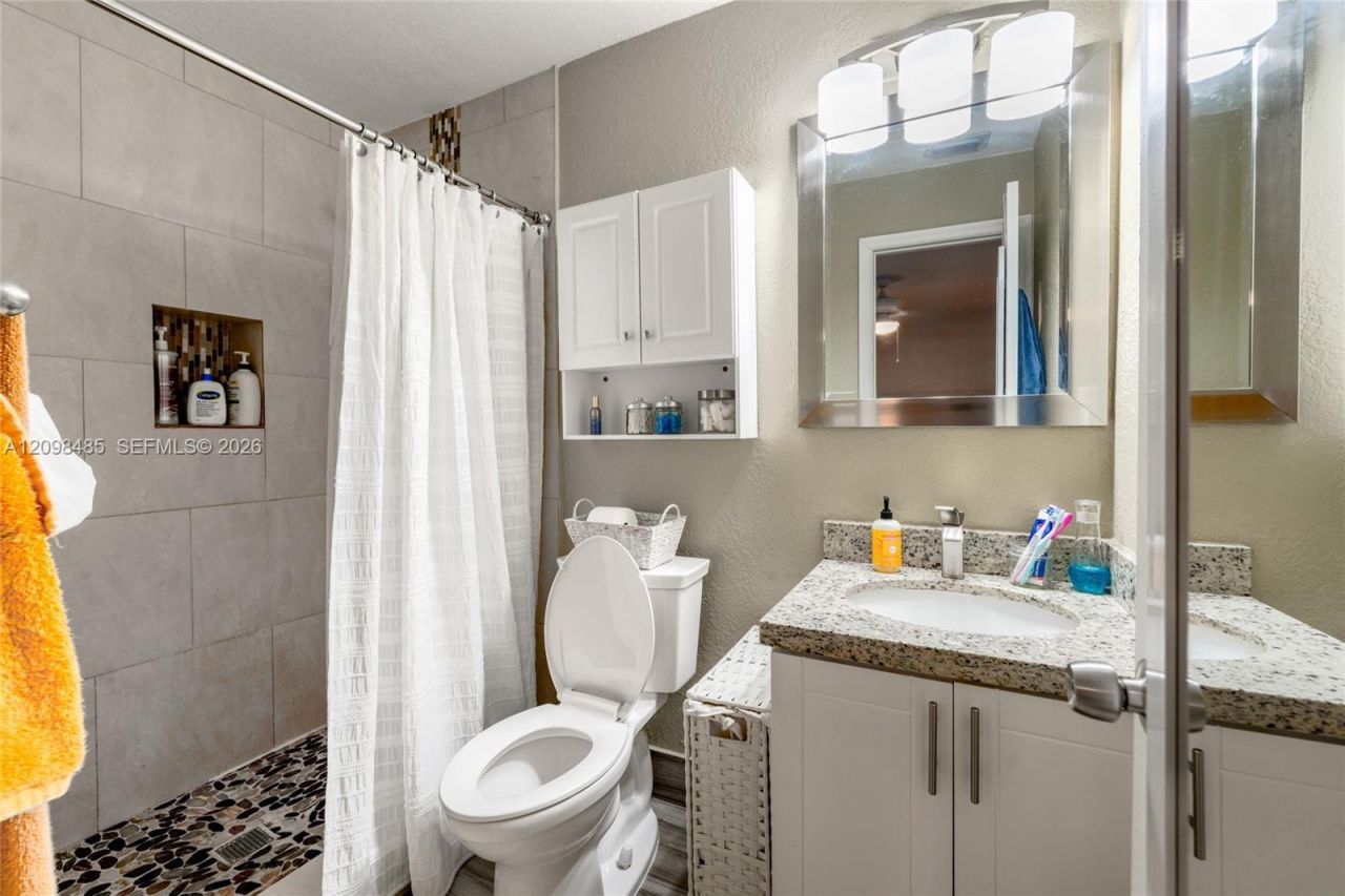 1101 E River Dr, Margate, FL 33063 Photo