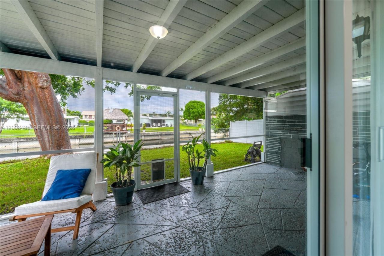 1101 E River Dr, Margate, FL 33063 Photo