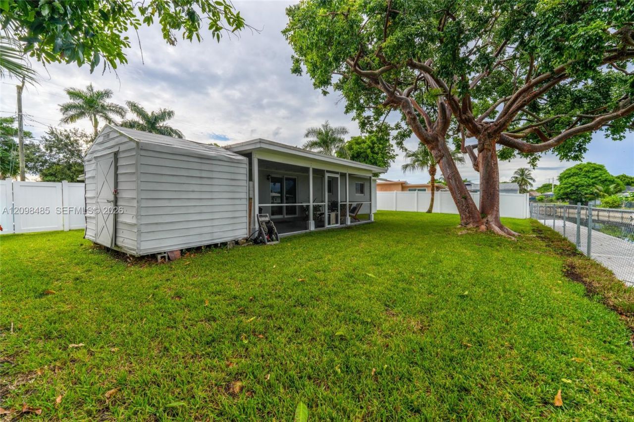 1101 E River Dr, Margate, FL 33063 Photo