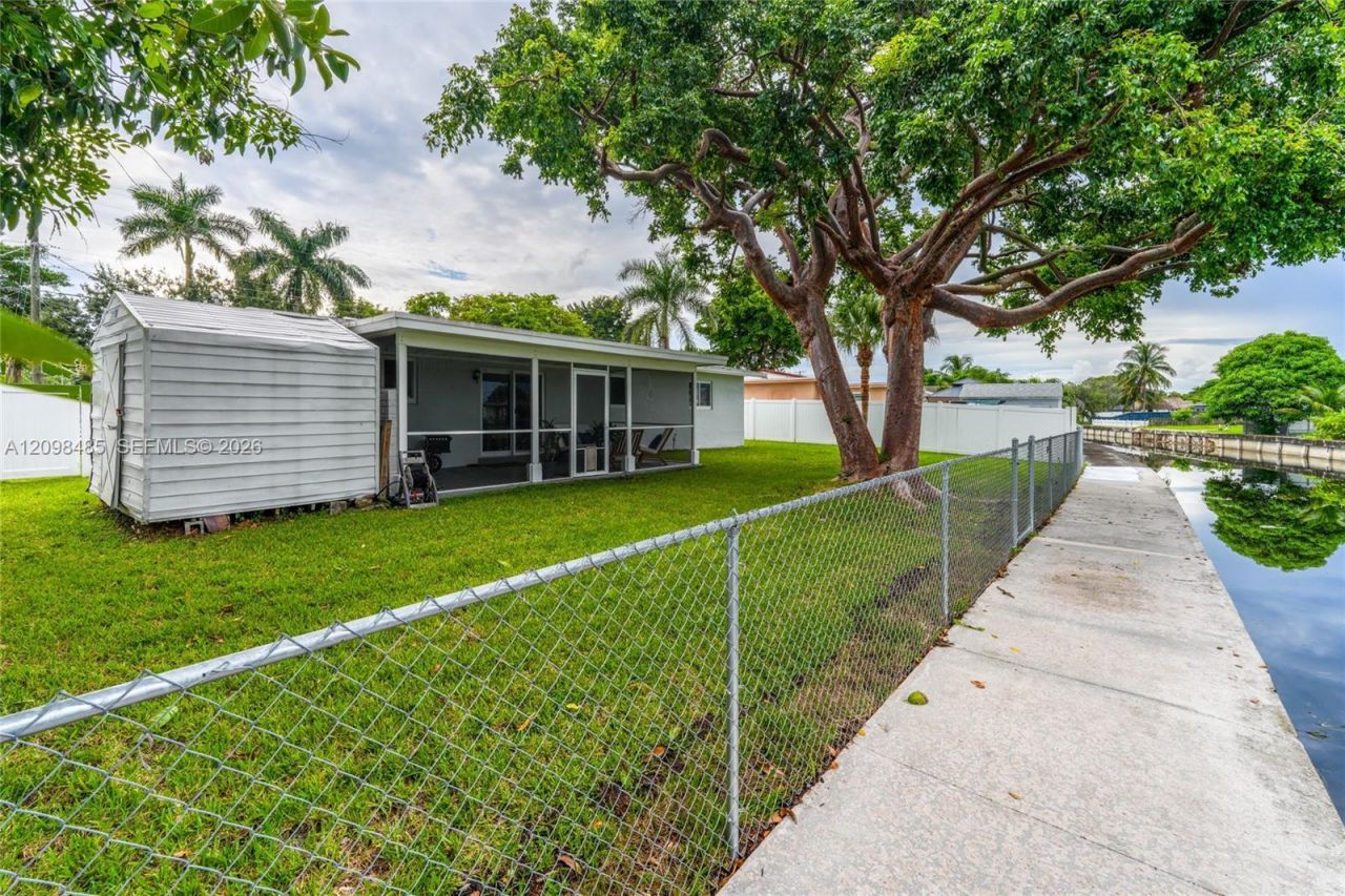 1101 E River Dr, Margate, FL 33063 Photo