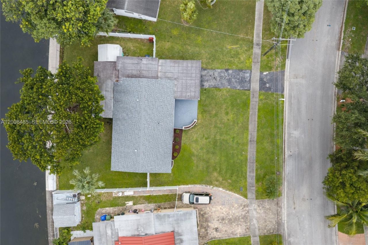 1101 E River Dr, Margate, FL 33063 Photo