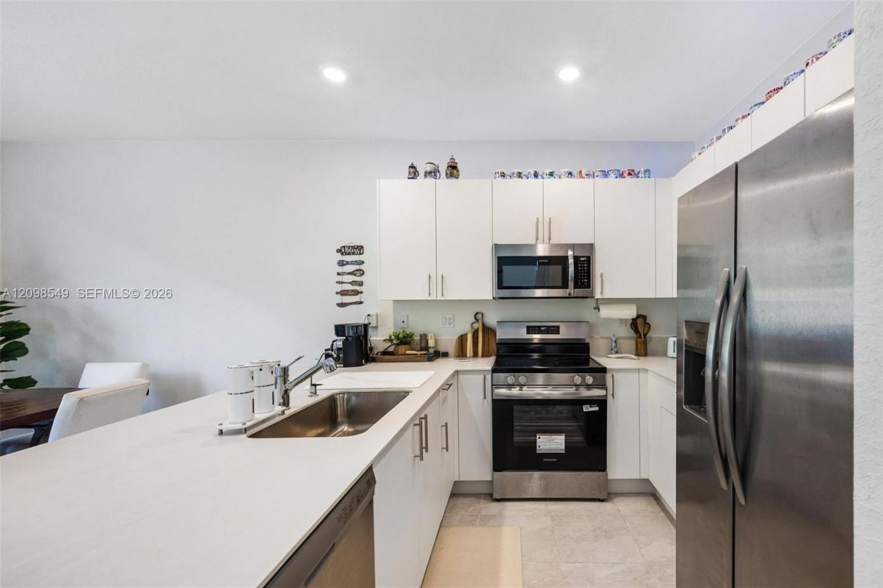 1418 SE 6th Rd , Homestead, FL 33034 Photo