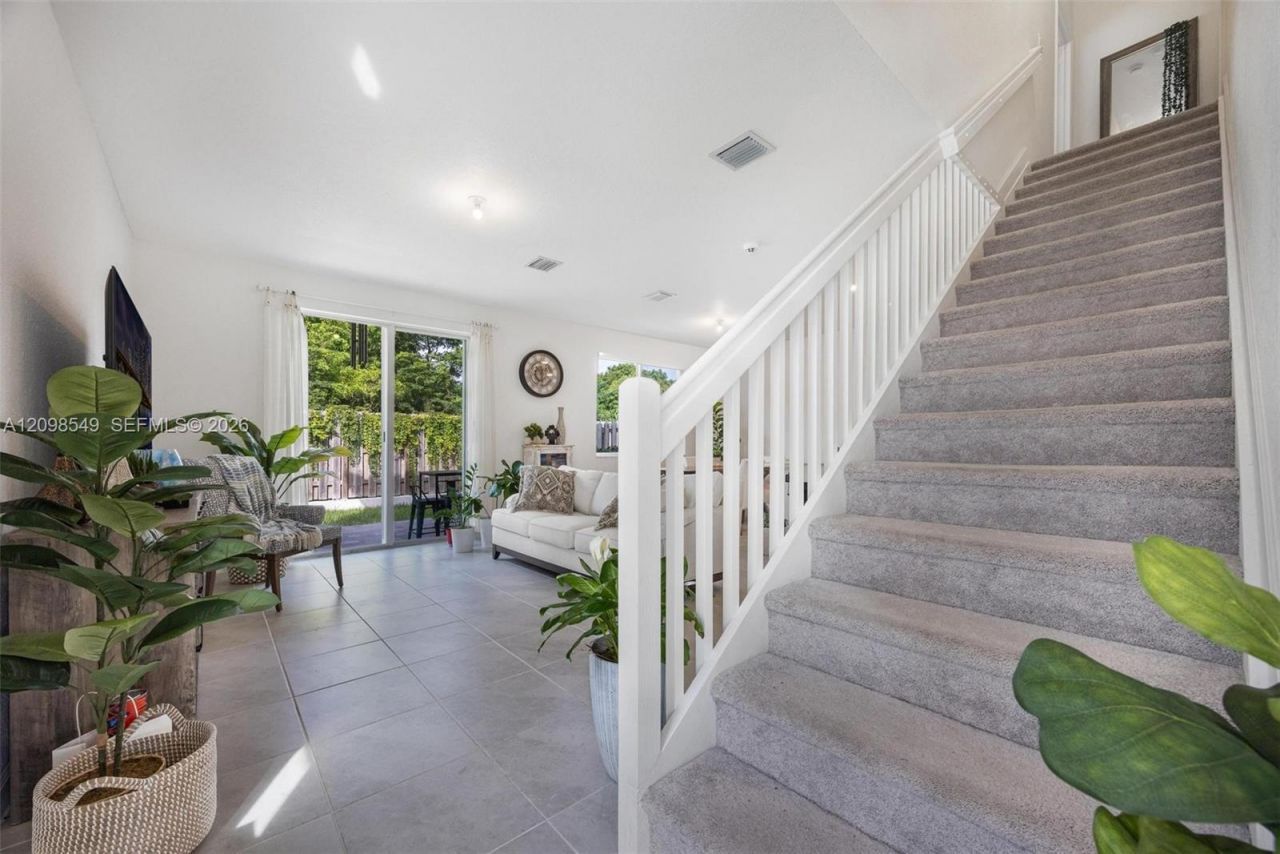 1418 SE 6th Rd , Homestead, FL 33034 Photo