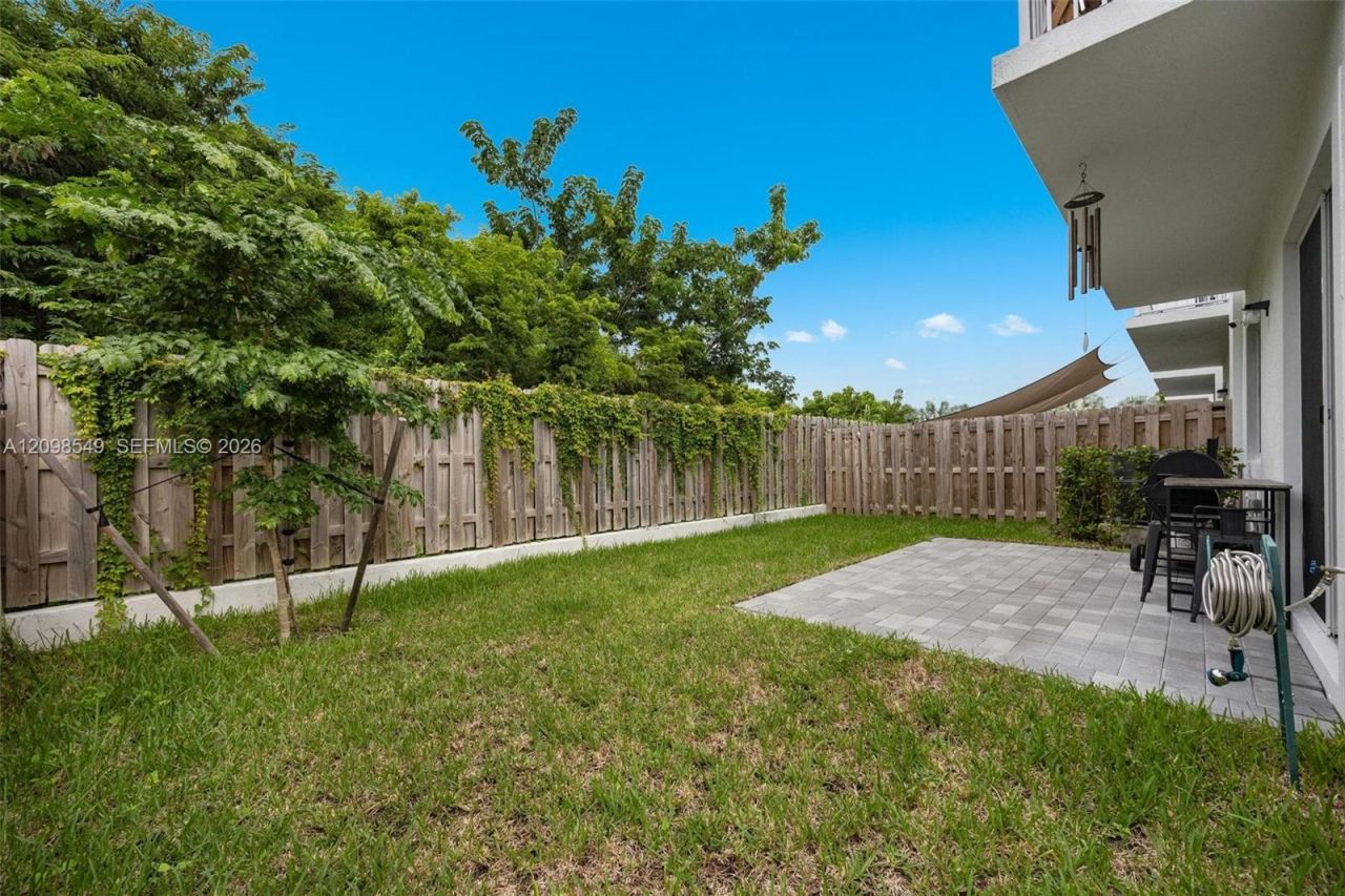 1418 SE 6th Rd , Homestead, FL 33034 Photo