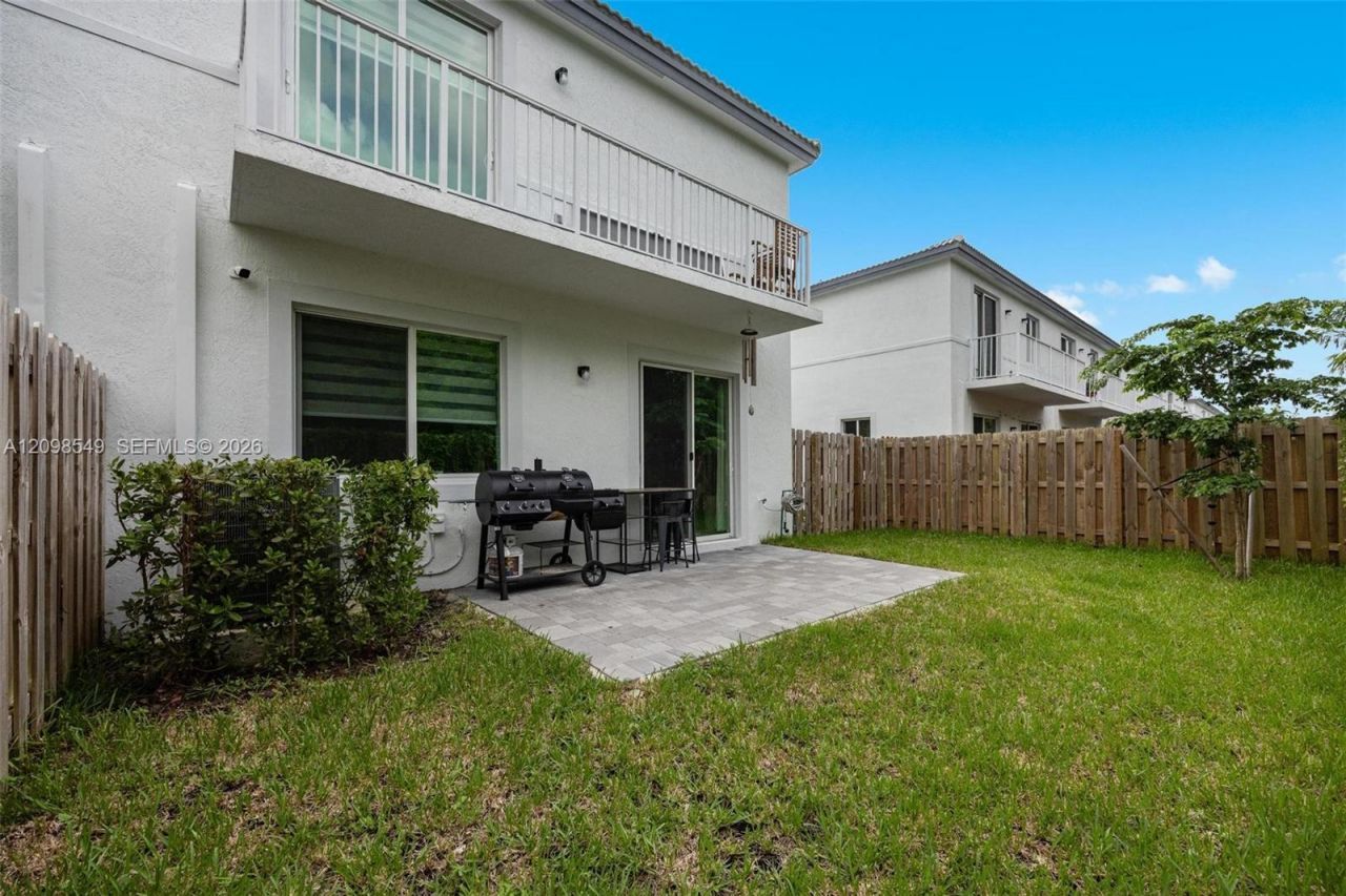 1418 SE 6th Rd , Homestead, FL 33034 Photo