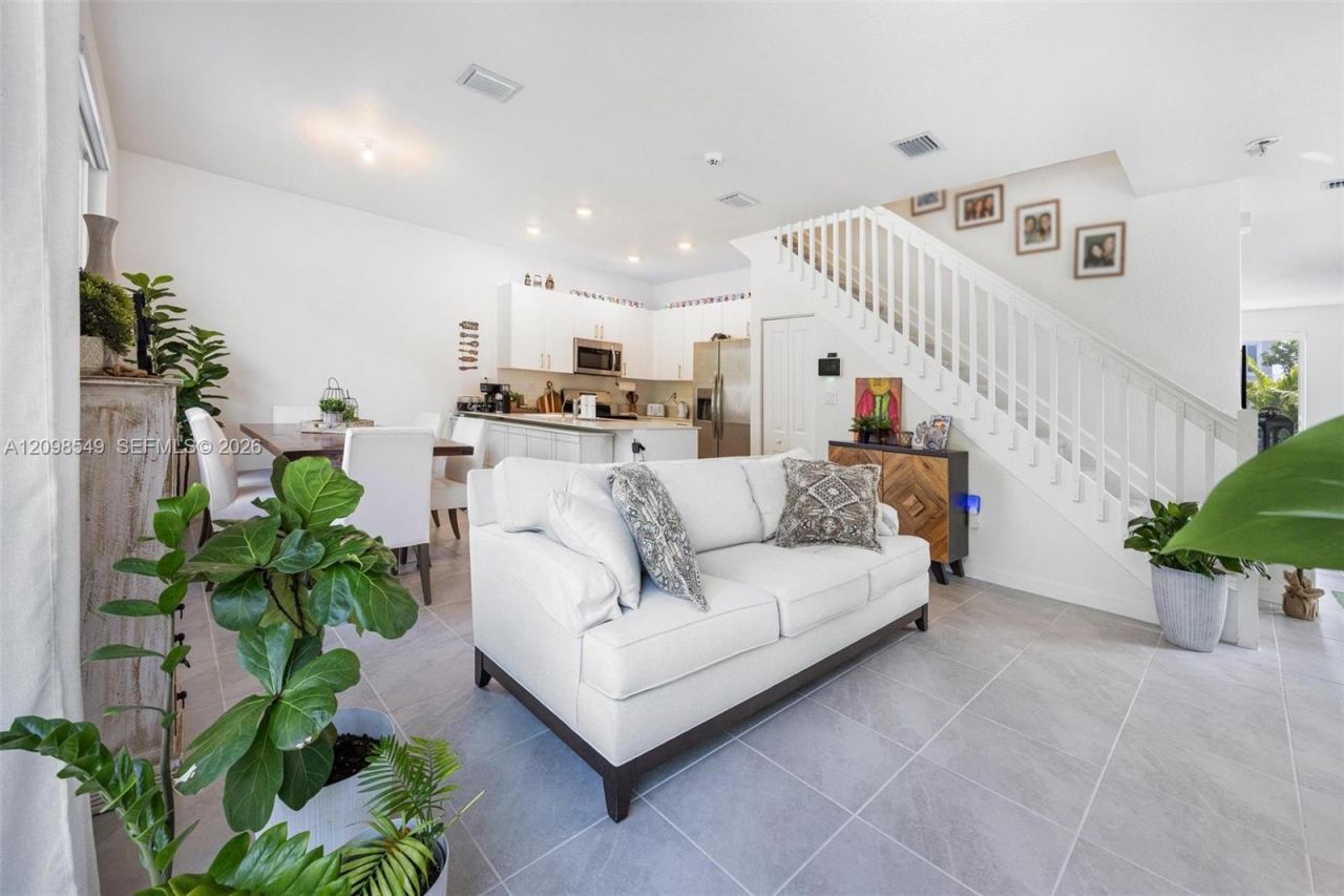 1418 SE 6th Rd , Homestead, FL 33034 Photo