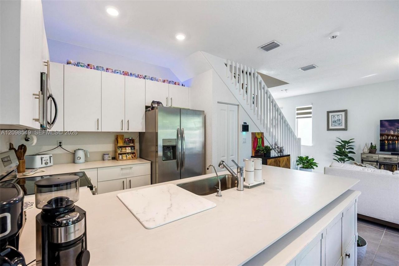 1418 SE 6th Rd , Homestead, FL 33034 Photo