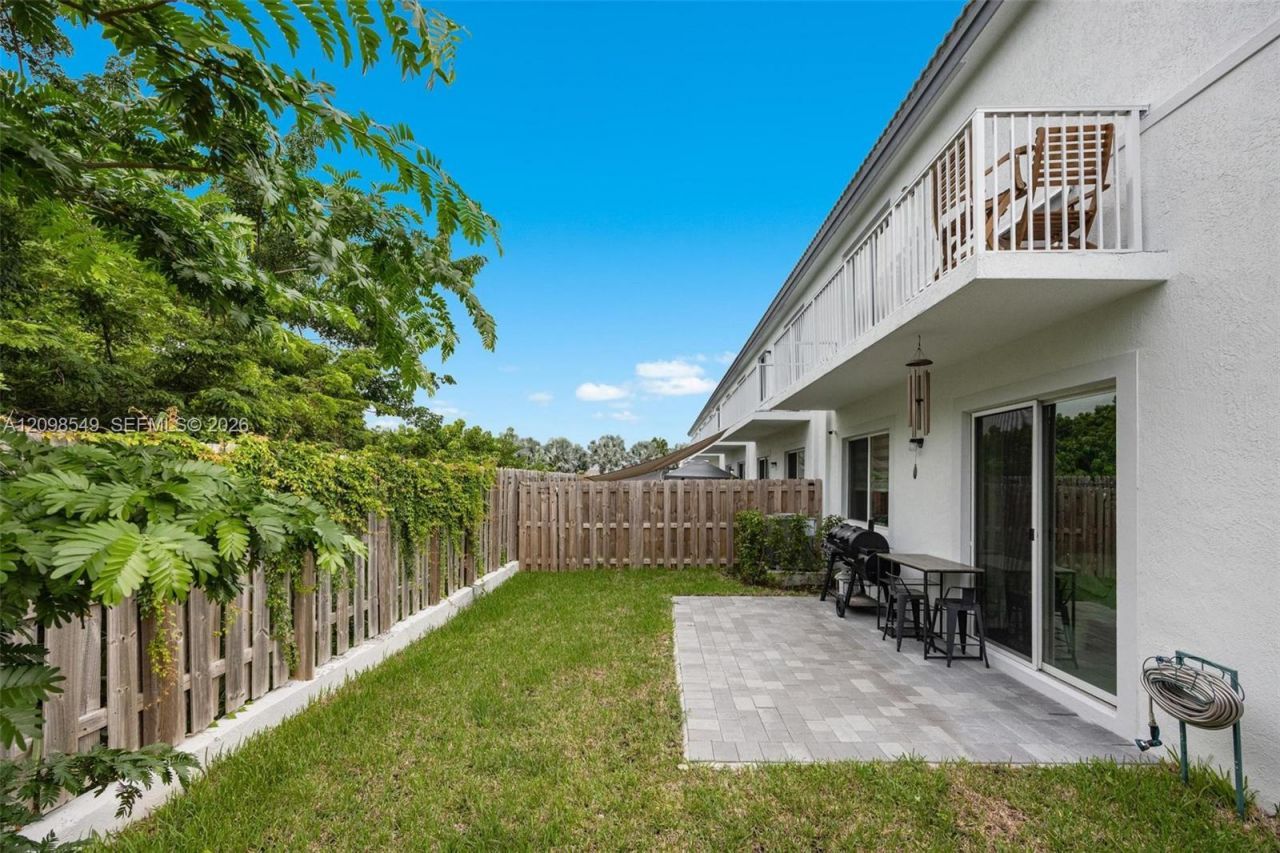 1418 SE 6th Rd , Homestead, FL 33034 Photo