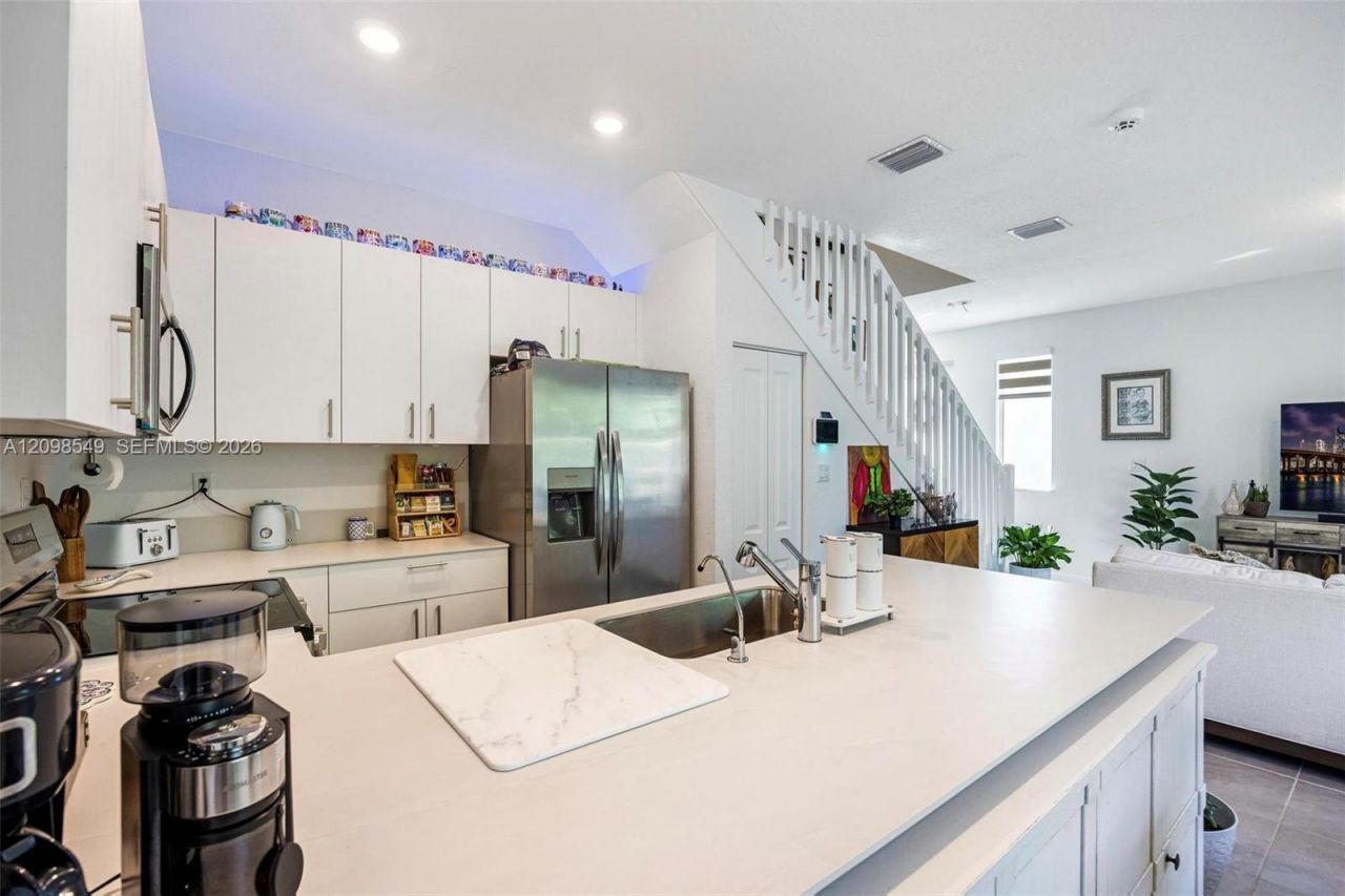 1418 SE 6th Rd , Homestead, FL 33034 Photo