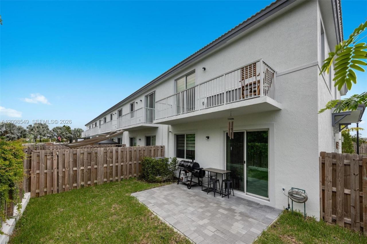 1418 SE 6th Rd , Homestead, FL 33034 Photo