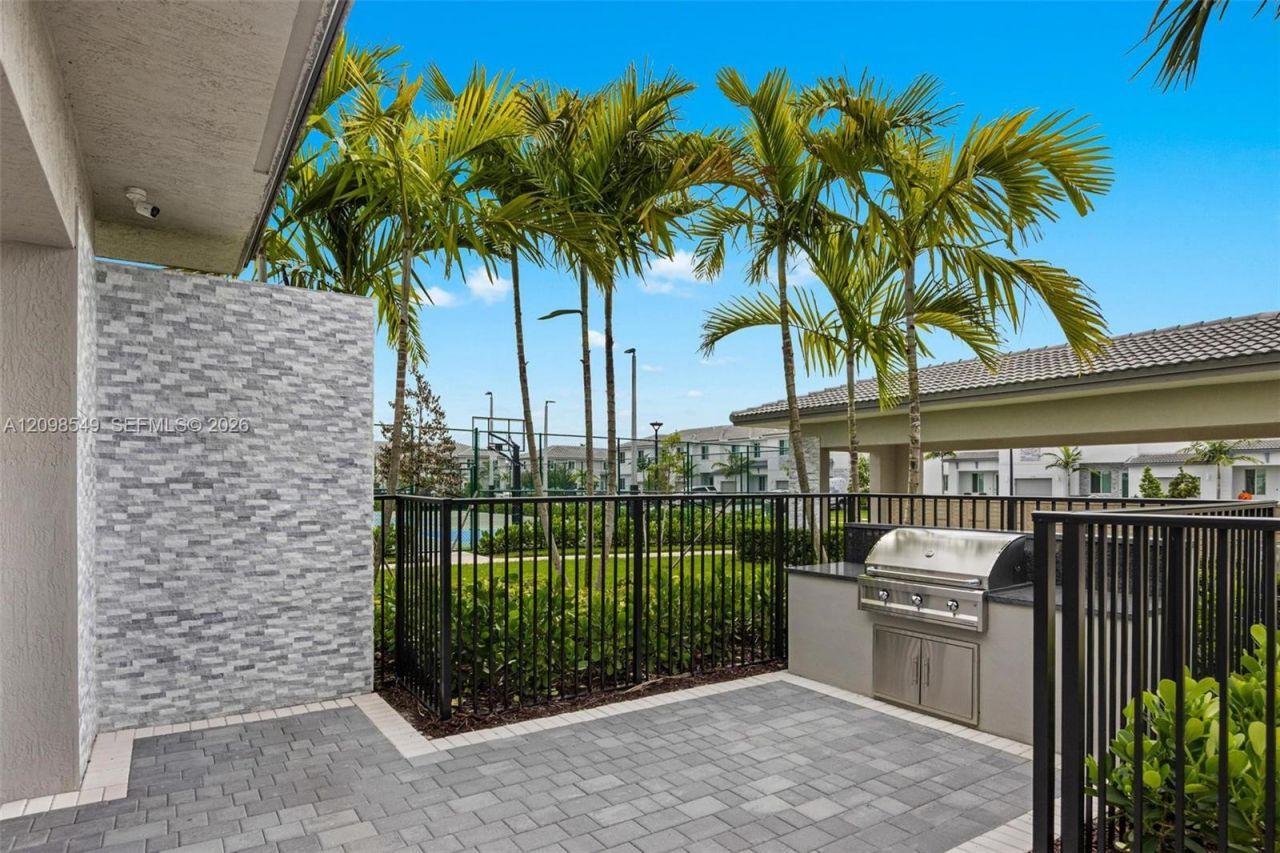 1418 SE 6th Rd , Homestead, FL 33034 Photo