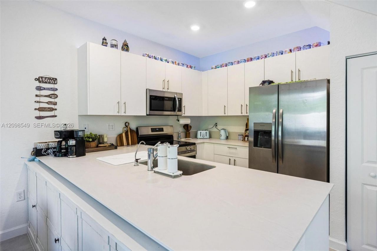 1418 SE 6th Rd , Homestead, FL 33034 Photo