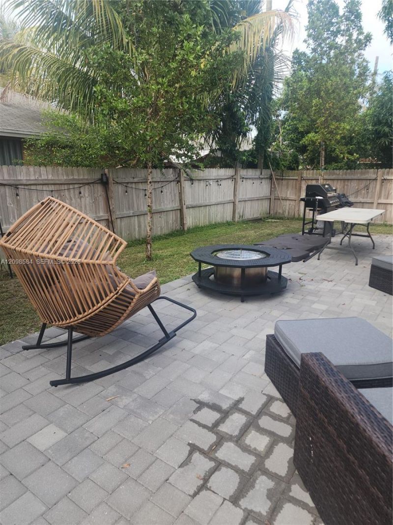 413 SW 10th St , Delray Beach, FL 33444 Photo