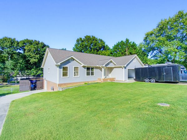 2313 Lakesite Drive, Soddy Daisy, TN 37379