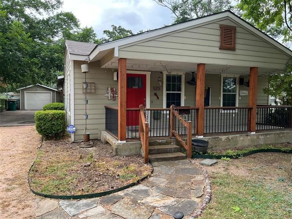 523 Houston Street , Cedar Hill, TX 75104