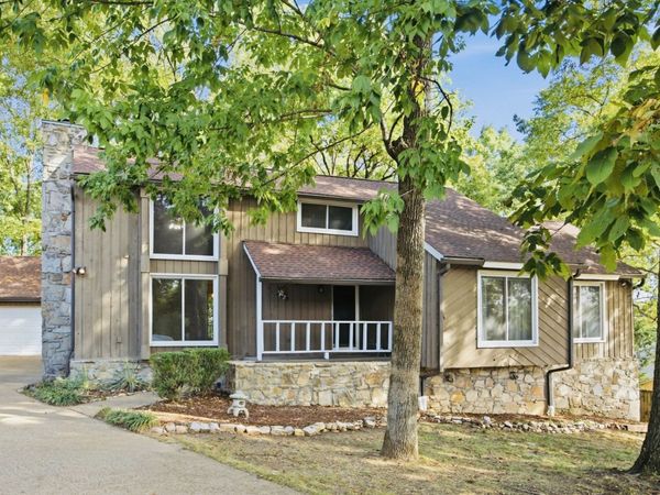 532 New Castle Ln, Hermitage, TN 37076