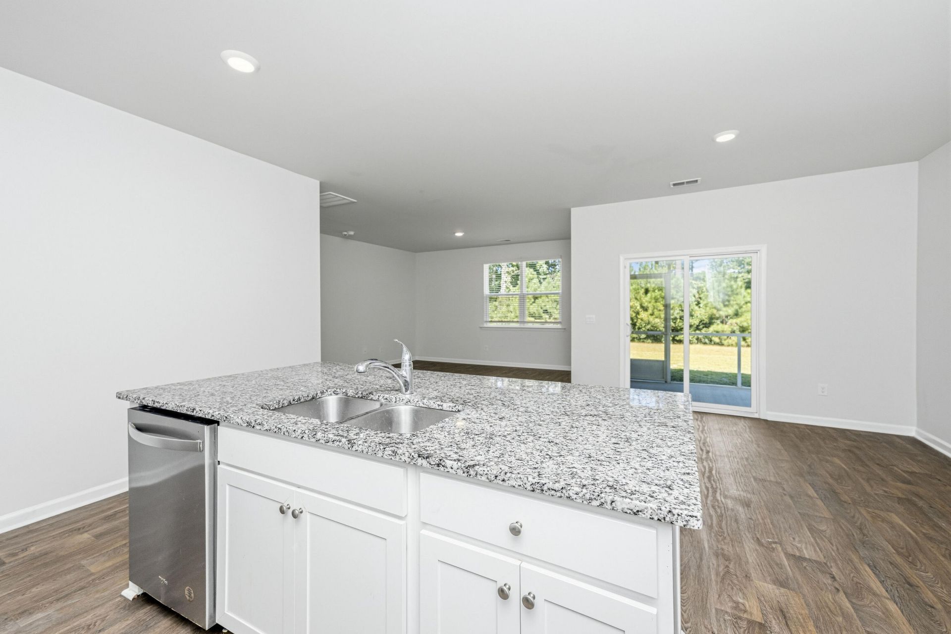 142 Summit View Drive Photo 14