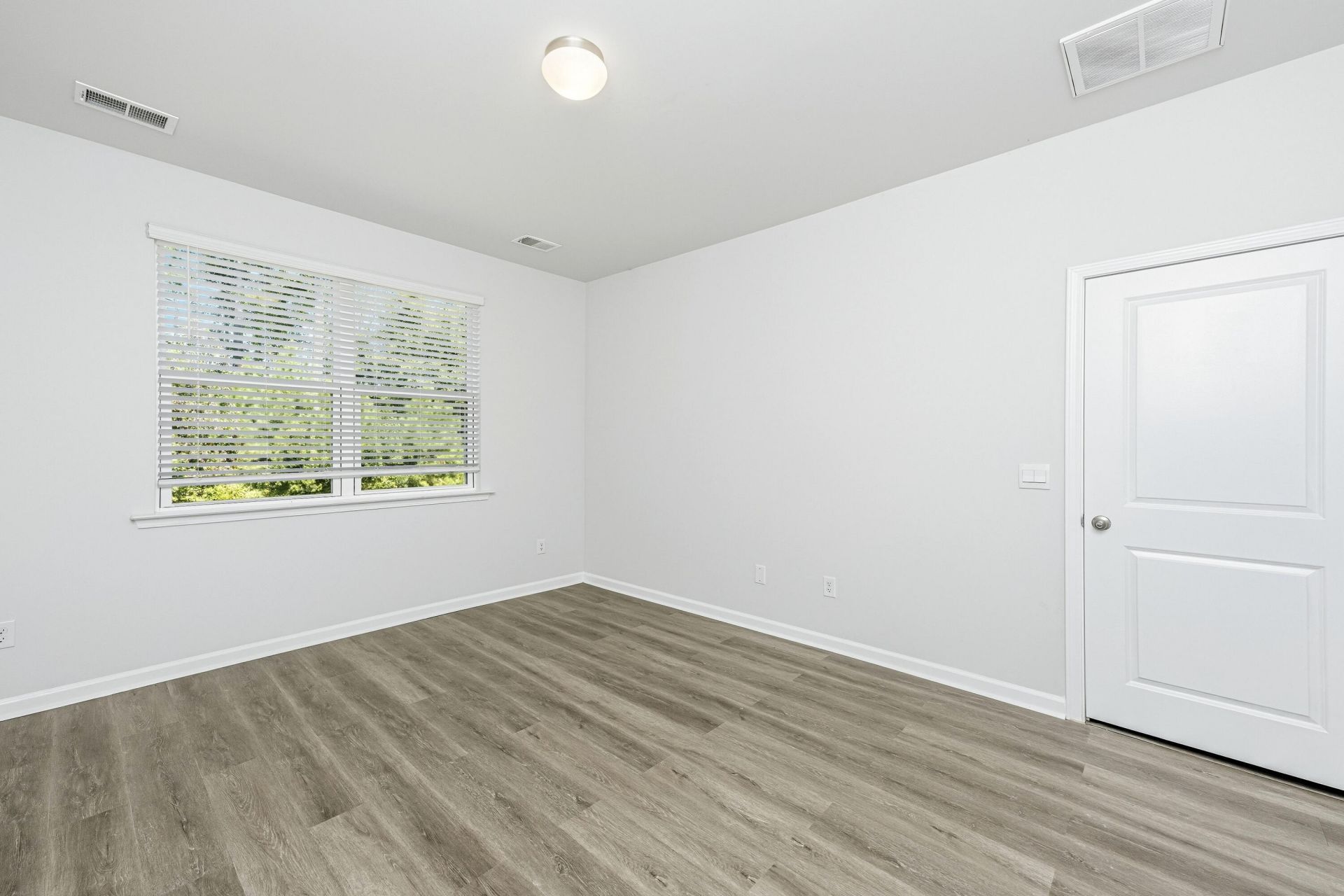 142 Summit View Drive Photo 7
