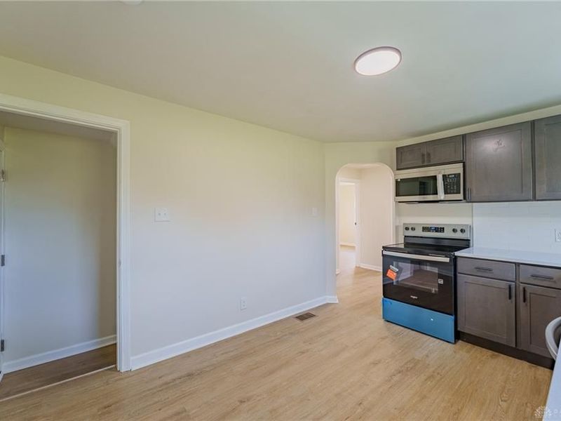 3869 Kemp Road, Beavercreek, OH 45431 Photo 13