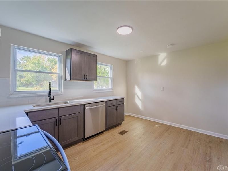 3869 Kemp Road, Beavercreek, OH 45431 Photo 14