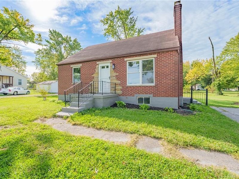 3869 Kemp Road, Beavercreek, OH 45431 Photo 2
