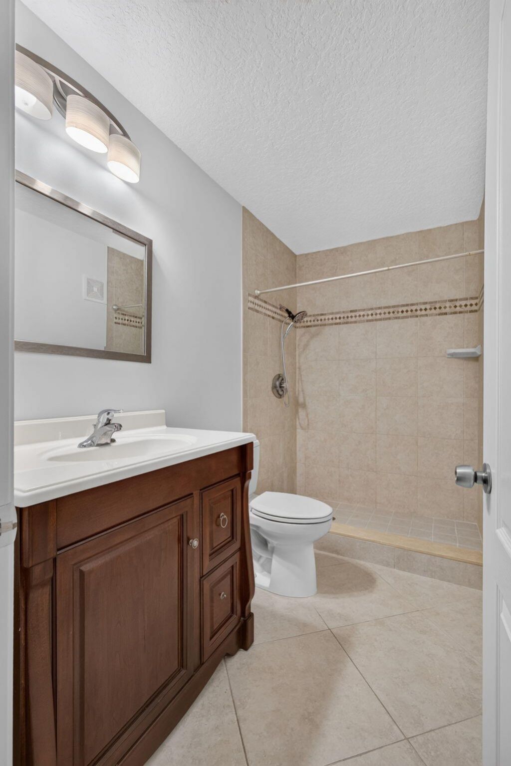 42 Uno Lago Drive, Juno Beach, FL 33408 Photo