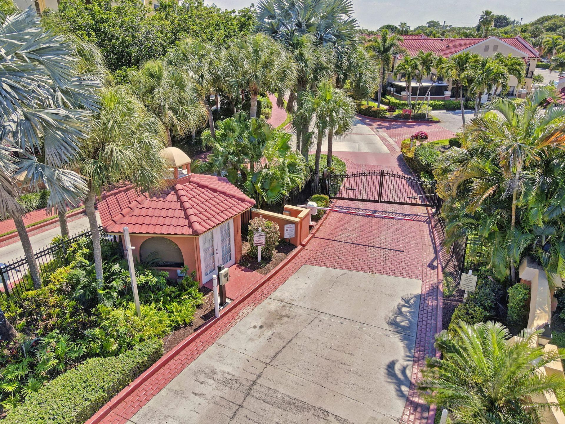 42 Uno Lago Drive, Juno Beach, FL 33408 Photo
