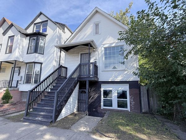 6835 S Champlain Avenue , Chicago, IL 60637