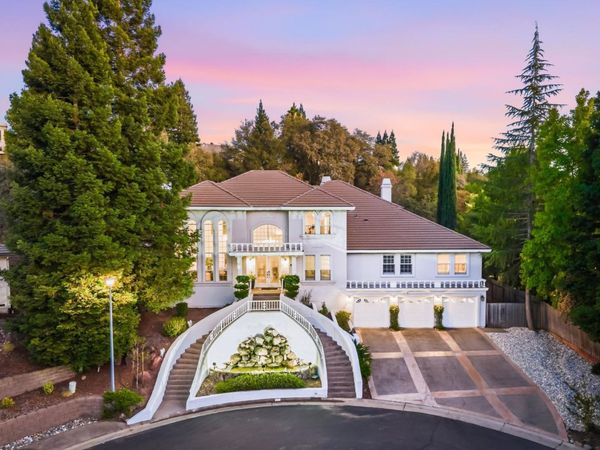 104 Table Rock Ct, Folsom, CA 95630