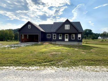 333 Laredo Drive, London, KY 40741