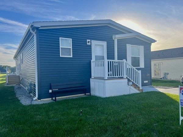 23649 W Lakepoint Drive , Channahon, IL 60410