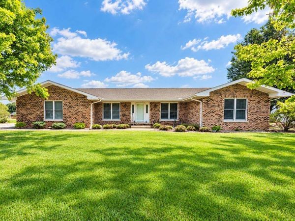 113 Diane Drive , Lexington, IL 61753