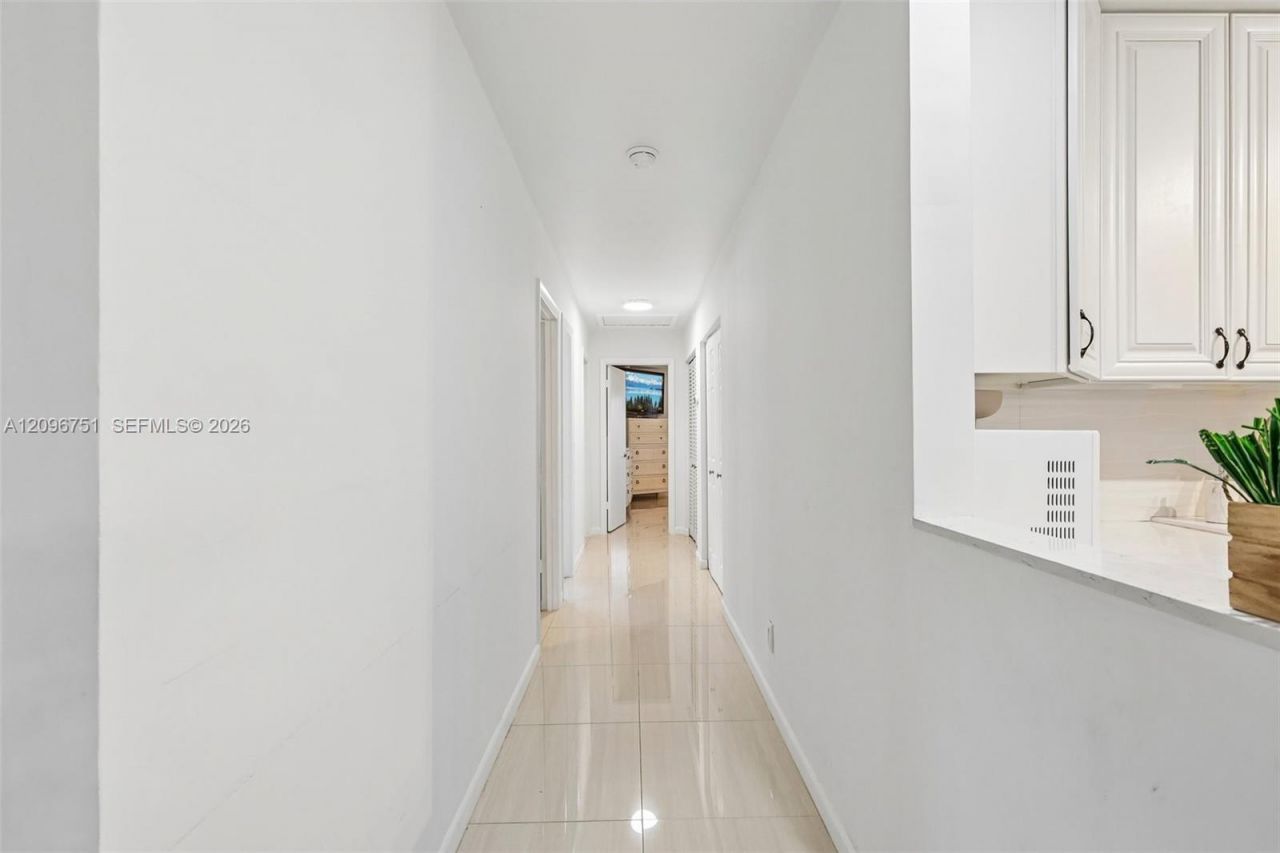 3721 W Valley Green Dr, Unit 48, Davie, FL 33328 Photo