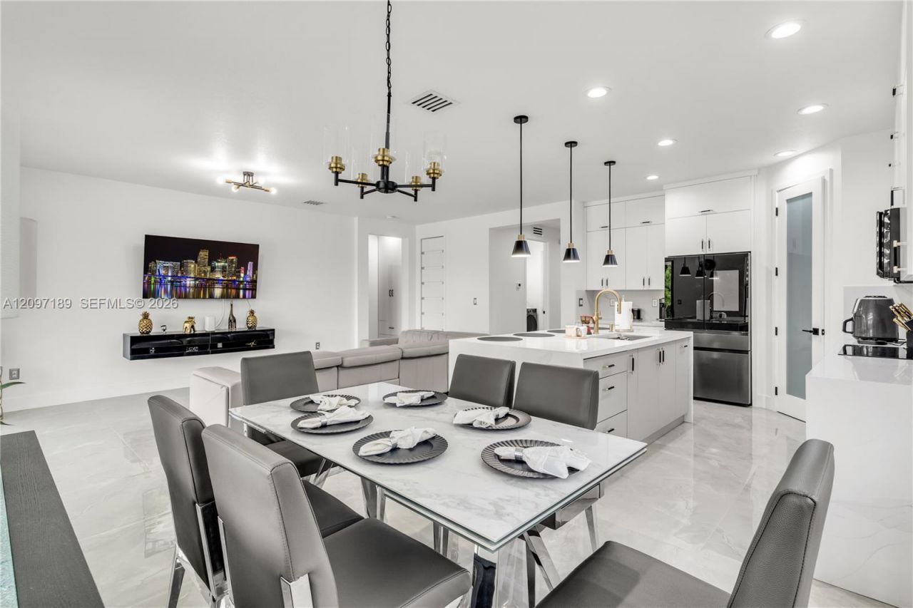 2885 SE 3rd St , Homestead, FL 33033 Photo