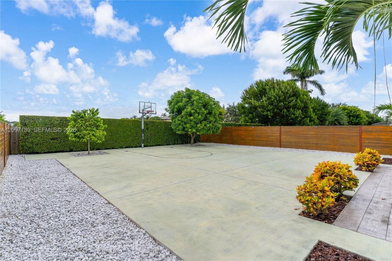 2885 SE 3rd St , Homestead, FL 33033 Photo
